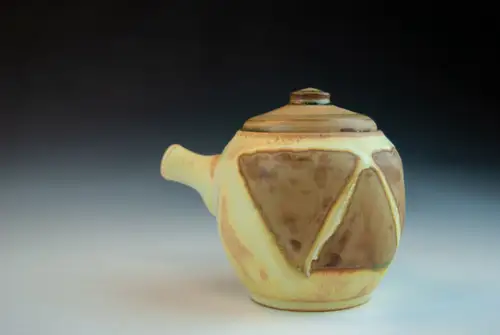 Handmade ceramic pottery: Geometric Teapot