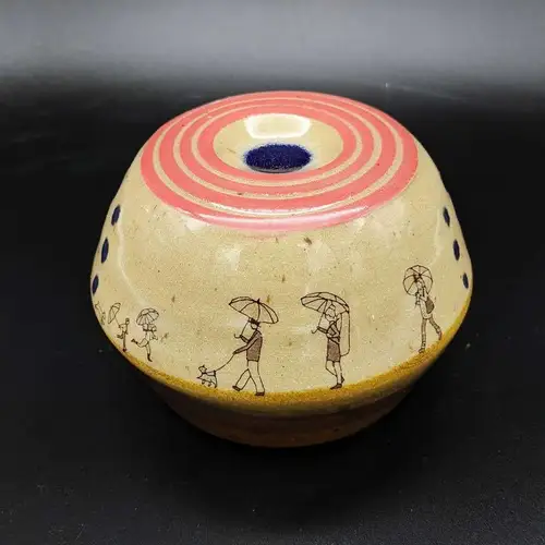 Handmade ceramic pottery: Lil Fellas Paperweight