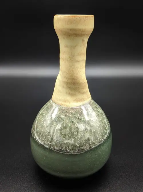 Handmade ceramic pottery: Moss Green Narrow Neck Vase
