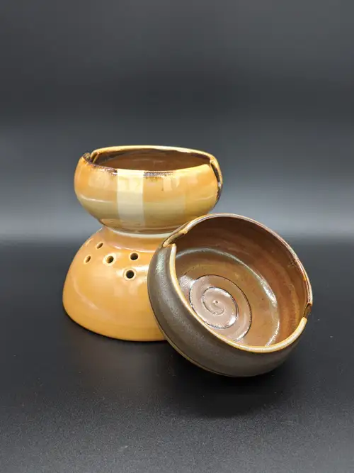 Handmade ceramic pottery: Yarn Bowl And Garlic Keeper